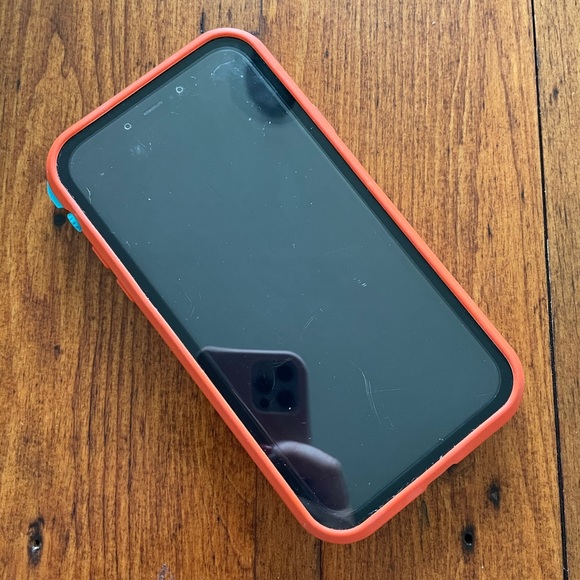 iPhone 11 FRE Lifeproof - Picture 3 of 3